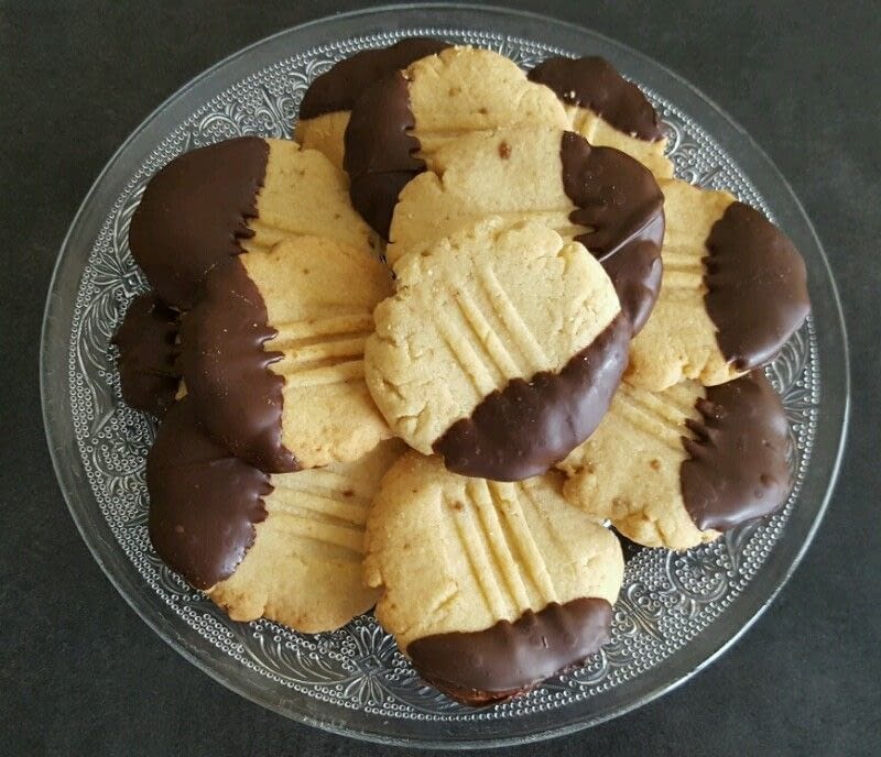 Petits Biscuits Sables Au Chocolat Pattes De Chat Biohalal Net